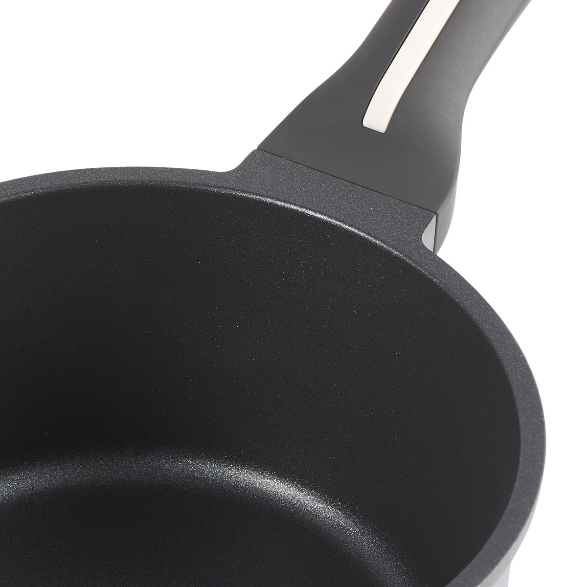 Ковш алюминиевый Werner Nero 52085 16 см/1,3 л фото